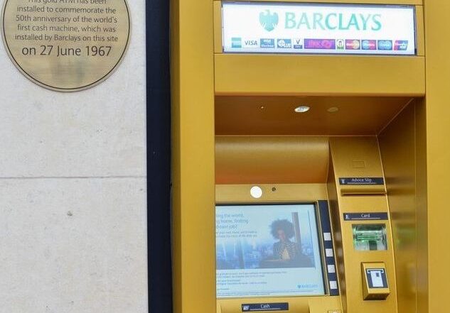 Imagen de un cajero automatico en la actualidad